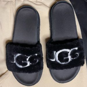 Ugg Slides